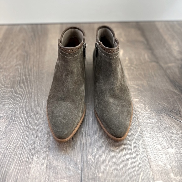 Italeau Miralda Brown Suede Ankle Booties size 37 (size 6) - Picture 8 of 10